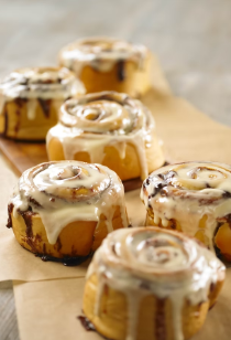 6 Pack of Cinnamon Rolls/Cream Cheese Frosting